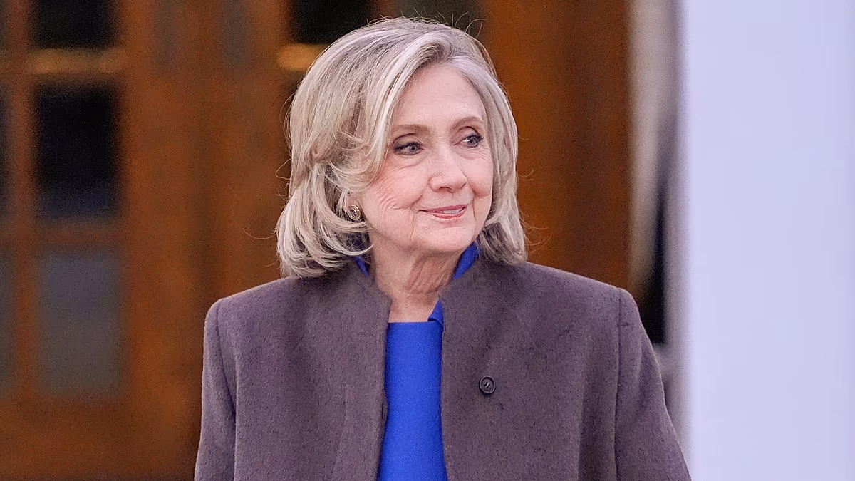 Hillary Clinton tells panel she had no knowledge of Epstein crimes and calls on Trump to testify