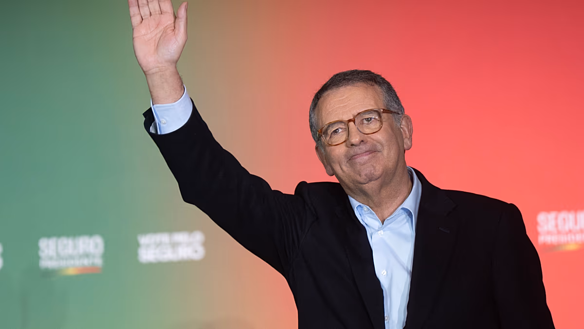 Centre-left António José Seguro beats far-right rival to Portuguese presidency: exit polls