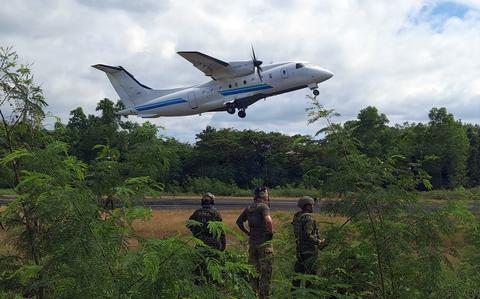 Philippines identifies US military plane that hit road barrier, injuring 5 crew members