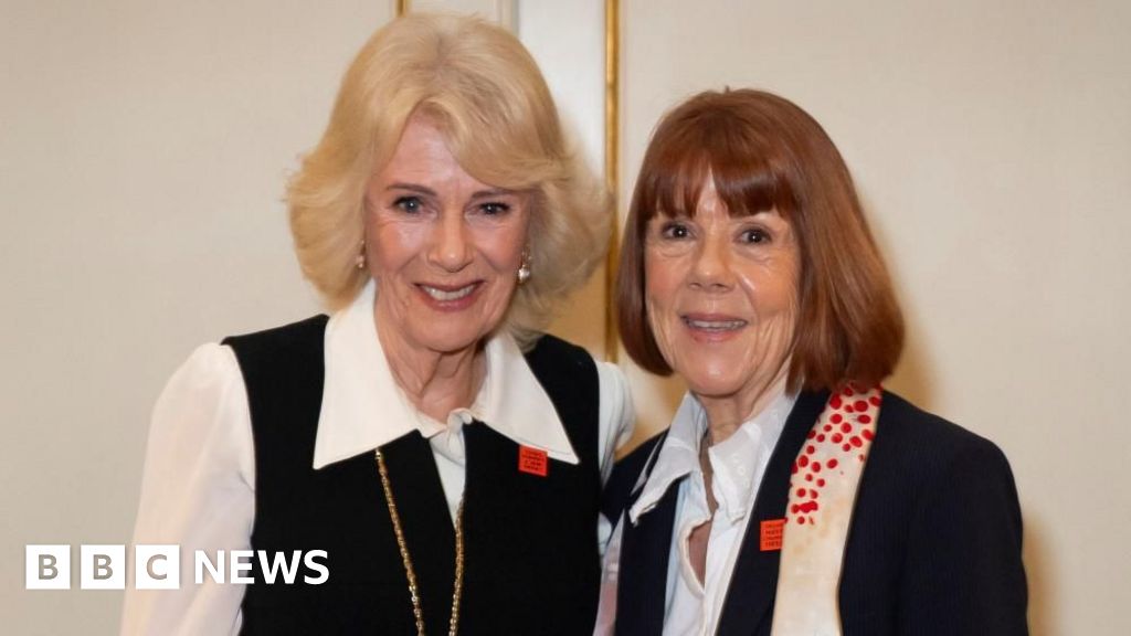Queen tells Gisèle Pelicot her new memoir left her 'speechless'
