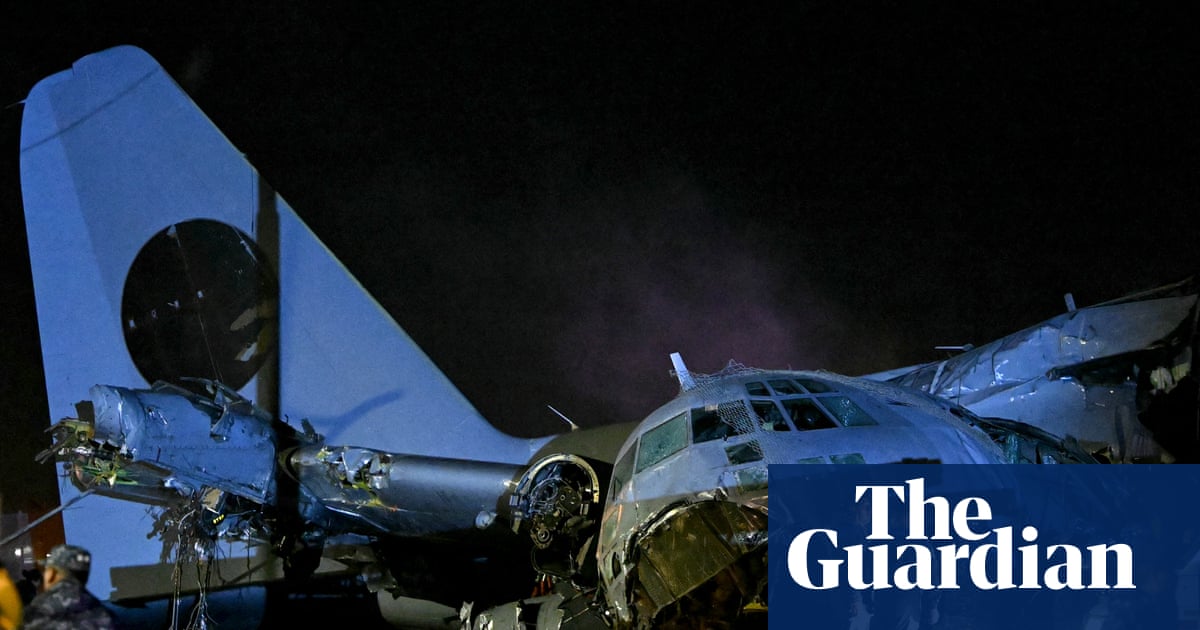 At least 15 killed as cash-laden military cargo plane crashes in Bolivia | Bolivia