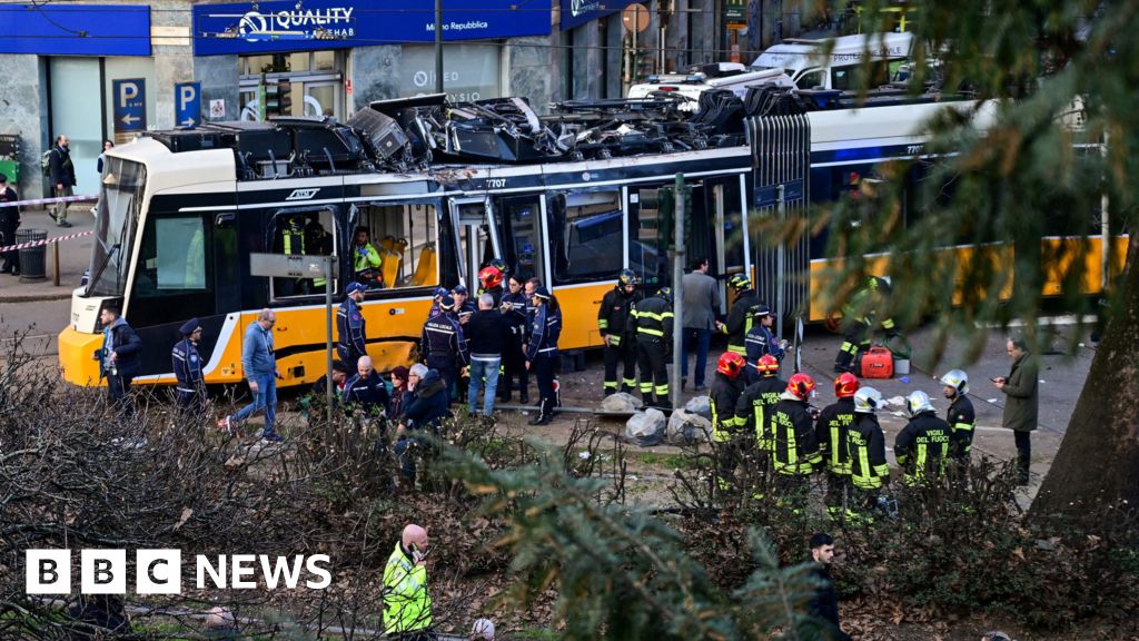 Tram derails in Milan, leaving one dead and dozens injured