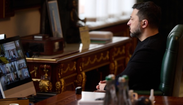 Zelensky orders stronger efforts by mobile fire groups