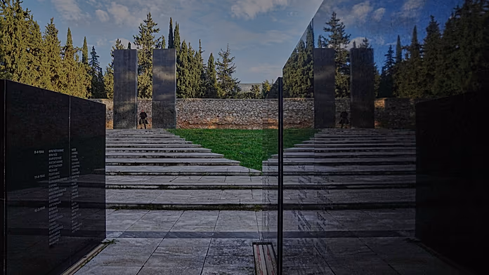 Greece seeks to obtain Nazi execution photos listed for sale on eBay