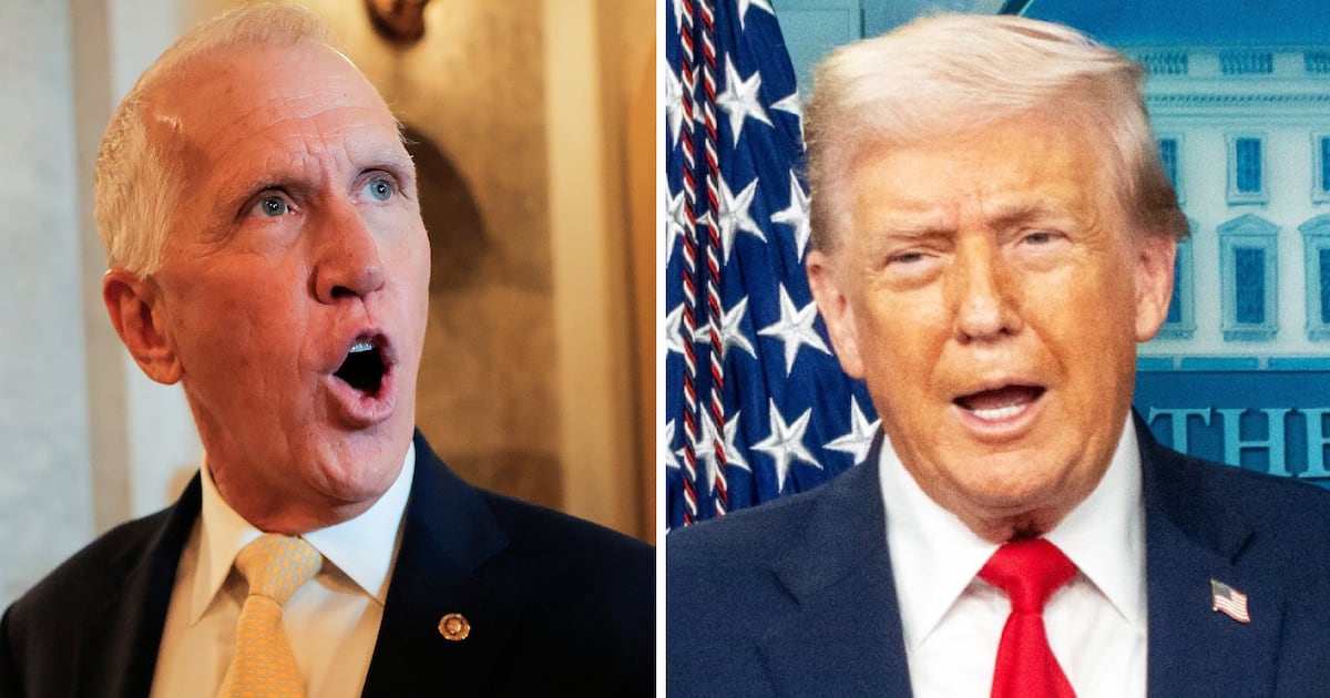 Republican Senator Lets Rip at Trump Picking Son-in-Law and Golf Buddy for Key Roles