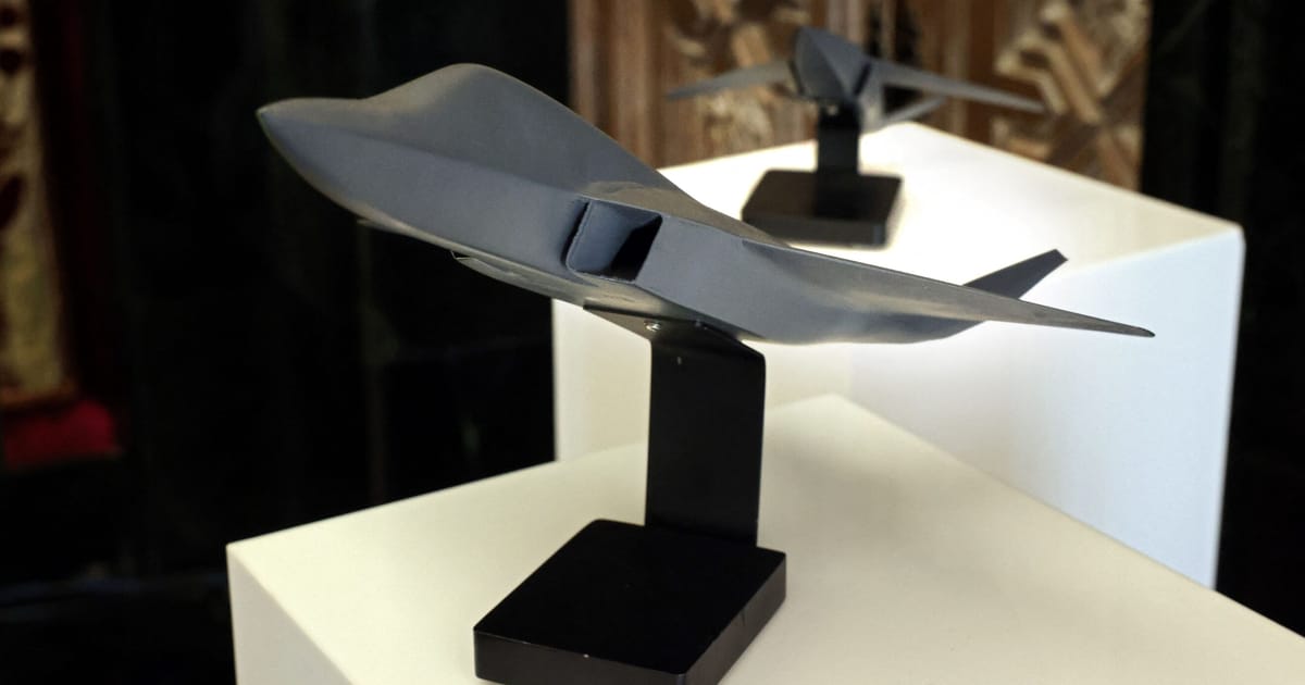 Macron, Merz openly disagree on joint fighter jet program – POLITICO