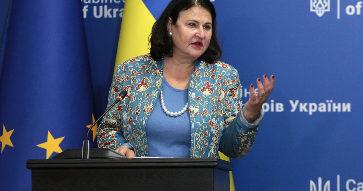 Russian ‘war crime’ leaves Kyiv civilians freezing – POLITICO