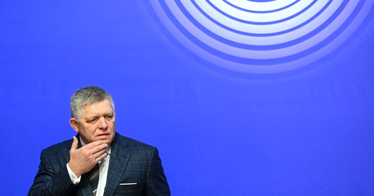 Fico threatens to cut Ukraine’s emergency power over oil transit dispute – POLITICO
