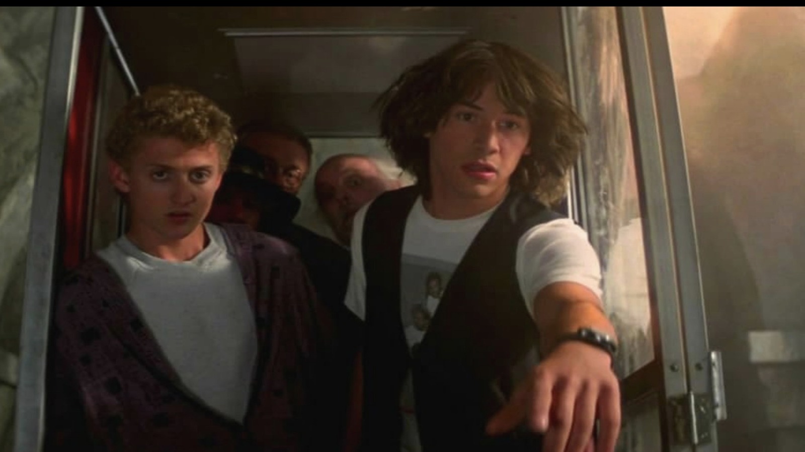 One Of The Most Ridiculous Sci-Fi Movies Nails Time Travel, According To A Metaphysicist