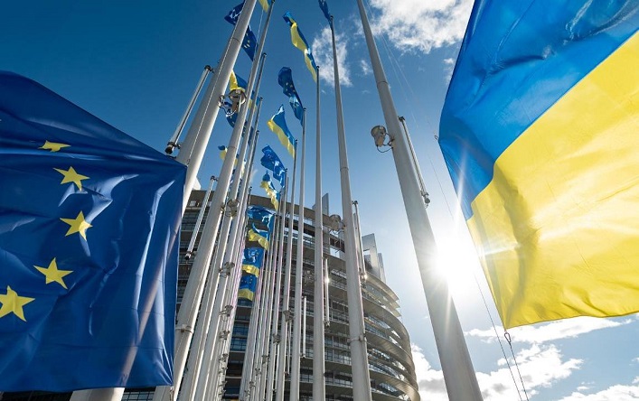 The EU is developing an unprecedented five-step plan that could grant Ukraine partial membership in the bloc as early as 2027.