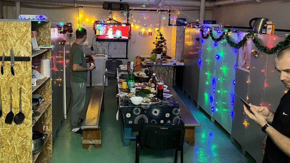 Russian workers turn occupied Zaporizhzhia nuclear power plant into ‘resort’