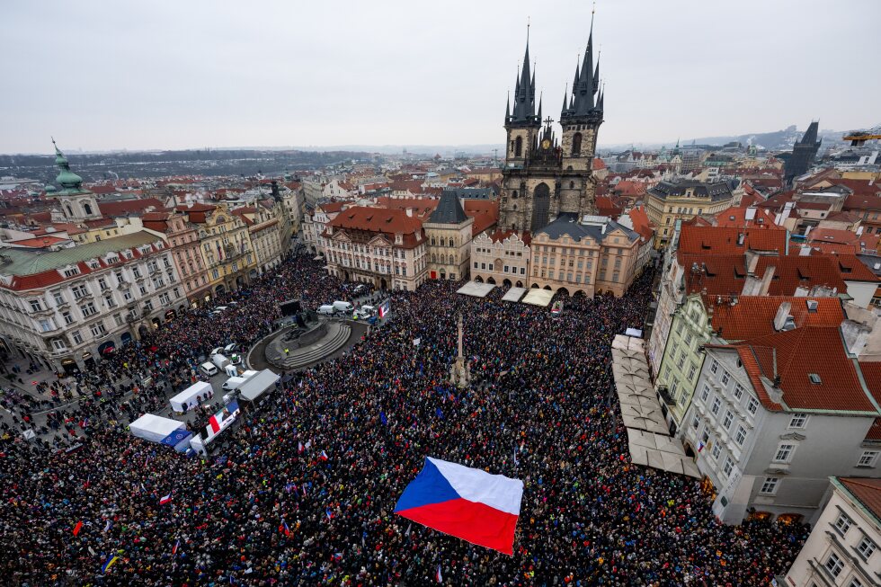 Czechs rally in support of President Petr Pavel over foreign minister dispute