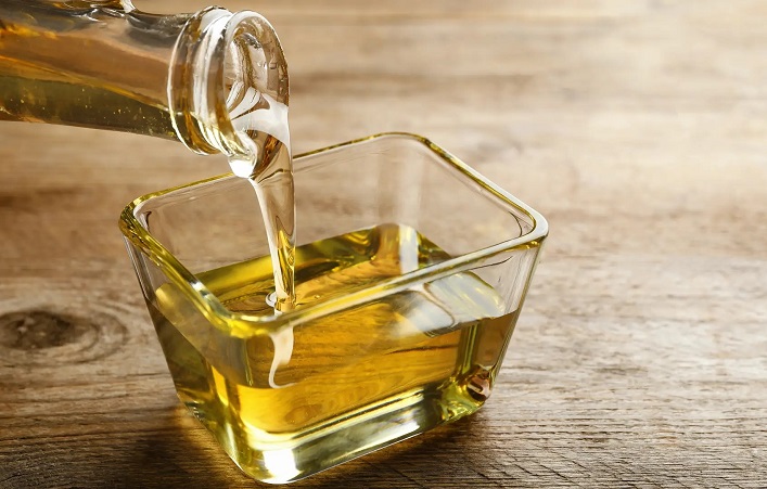 The oilseed industry’s export revenue is growing due to increased processing of soybeans and rapeseed.