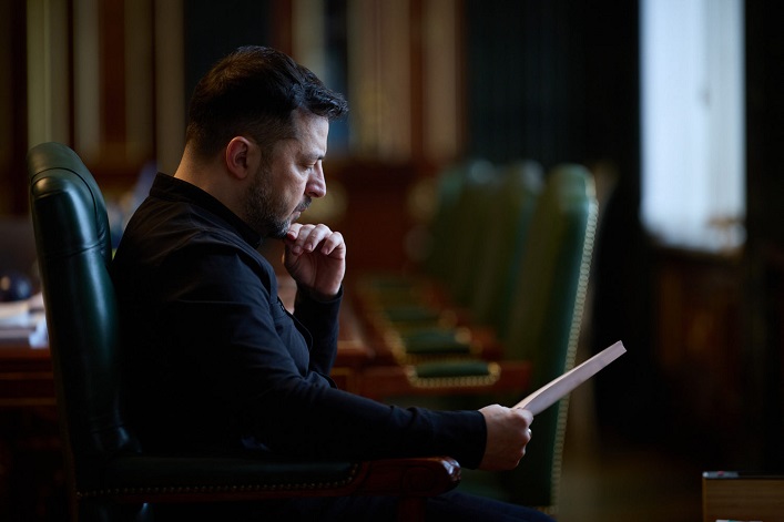 Zelenskyy states that the war might end by summer, but US pressure is crucial in encouraging Russia to seek peace.