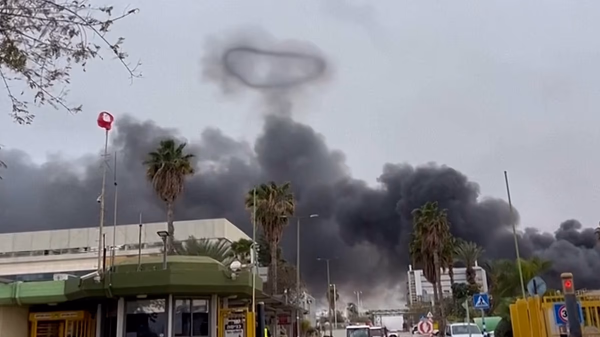 Video. Missile debris ignites pesticide plant fire in southern Israel