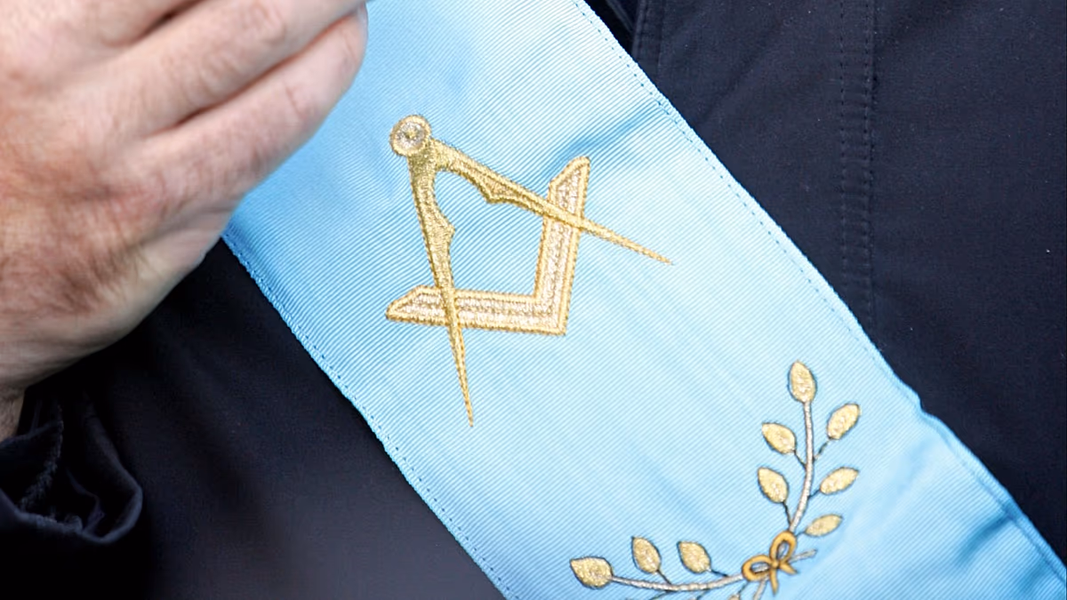 France puts Freemason lodge ‘mafia’ on trial over murders and hit squads