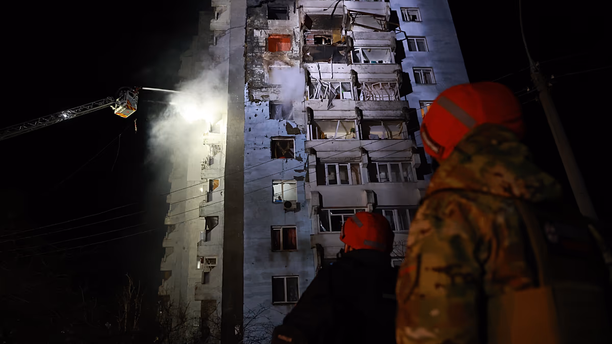 Russia steps up strikes and ground assaults in biggest attack on Ukraine in weeks