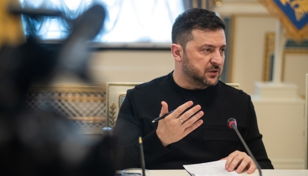 Zelensky calls on Trump and Starmer to meet and find common ground