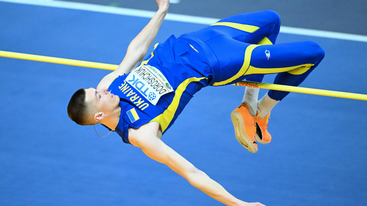 Doroshchuk wins Ukraine’s second world indoor gold, Hodgkinson and Alfred coast