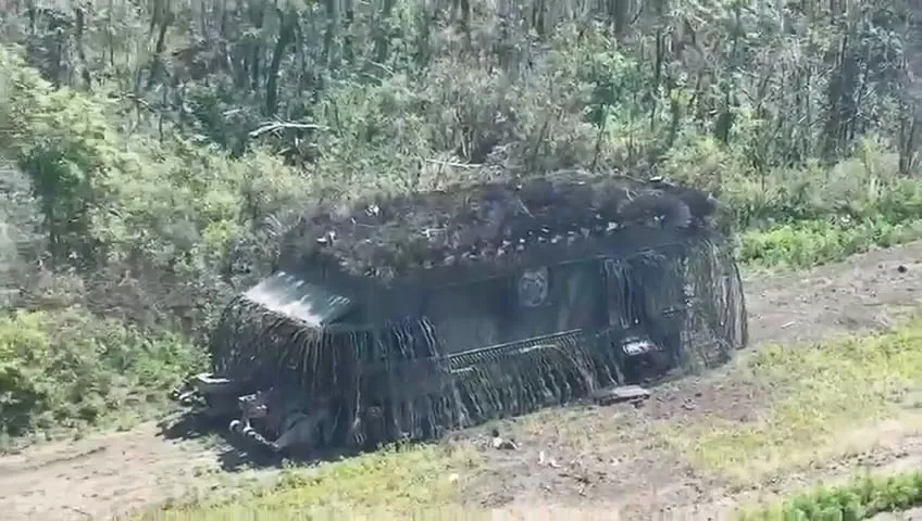 Russia’s enormous “giga turtle” tank covered in chains, spines, and mine rollers just attacked Kostiantynivka at 10 km/hr