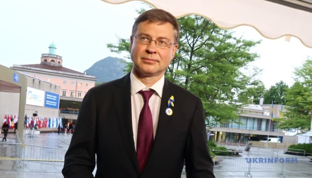 Important to keep pressure on Russia – Dombrovskis on sanctions against Russian oil