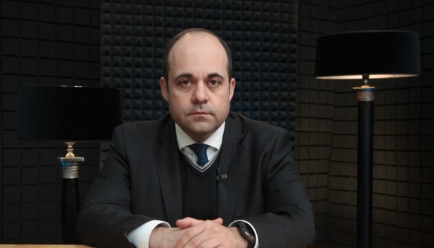 About 800 Ukrainians currently in Kuwait, ambassador says