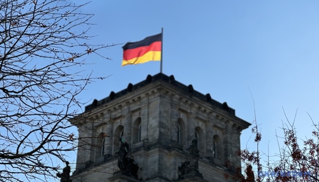 Germany eases arms export rules for Ukraine, Gulf states to boost air defense