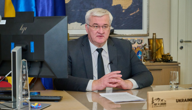 Domino of deposed dictators must continue, Putin’s fall is inevitable