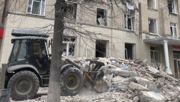 Rescue operation over at site of Russian strike in Druzhkivka: three killed, 16 injured
