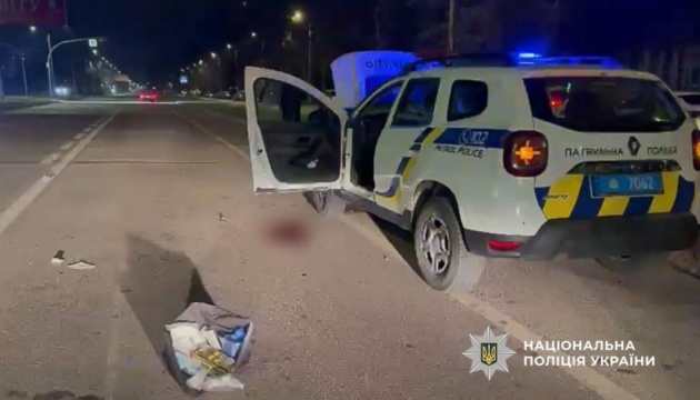 Bus driver opens fire on patrol police in Odesa