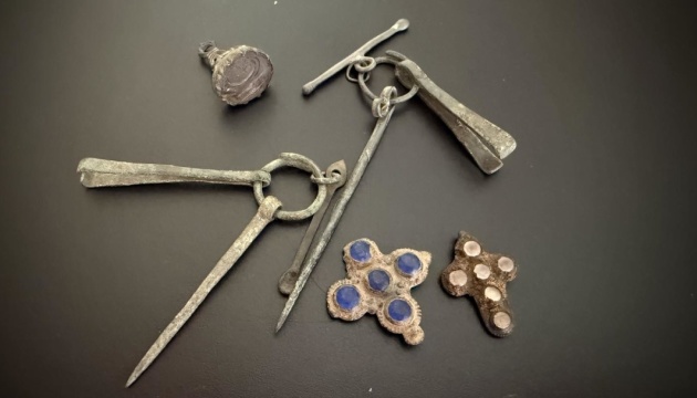 Attempt made to smuggle 39 archaeological artifacts (8th–20th centuries) out of Ukraine by mail