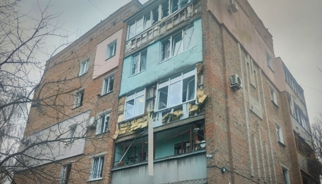 Russian forces strike 25 settlements in Sumy region over past day, leaving three injured