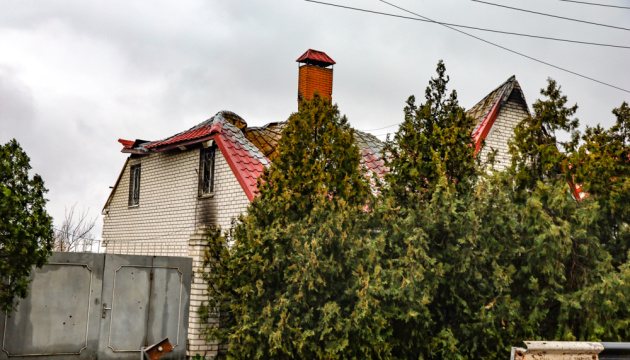 Russian troops shell 38 settlements in Kherson region over past day, leaving one killed, three injured