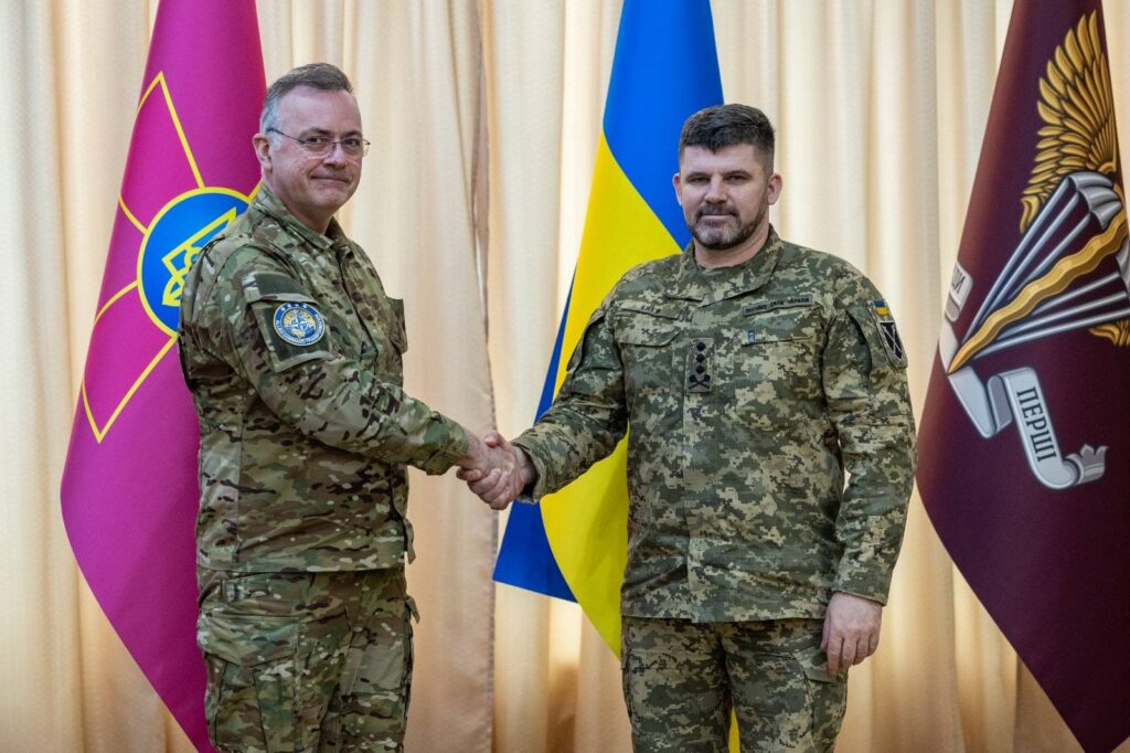 Historic NATO visit: Admiral Pierre Vandier meets Ukrainian Chief of General Staff Andrii Hnatov in Kyiv