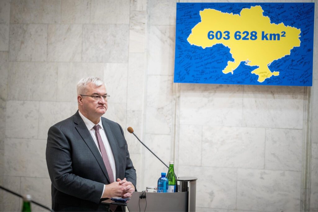 After four years of war, Ukraine formally tears up its last legal ties to Russia and the CIS