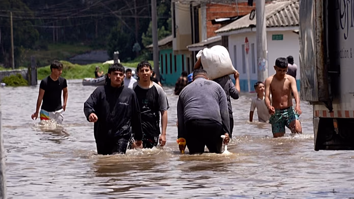 Colombia: Torrential rain triggers severe flooding in Facatativá, over 1,000 affected