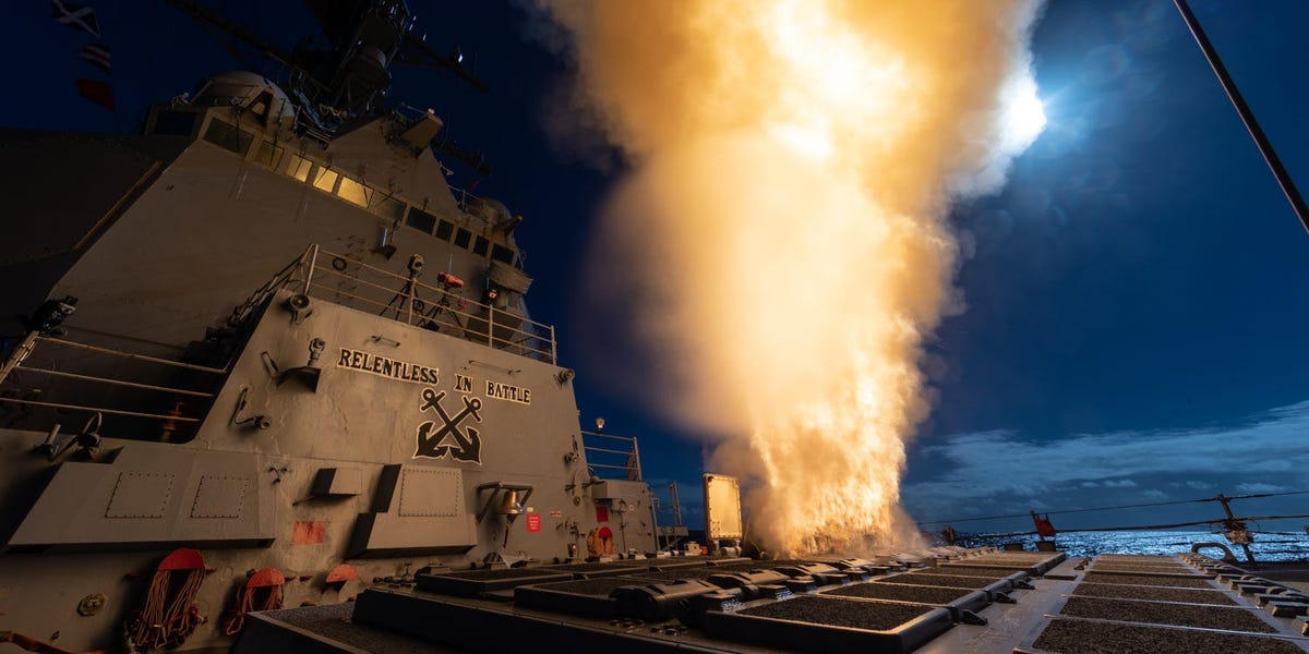 US Navy Destroyers Are Firing Top Interceptors to Down Iranian Missiles