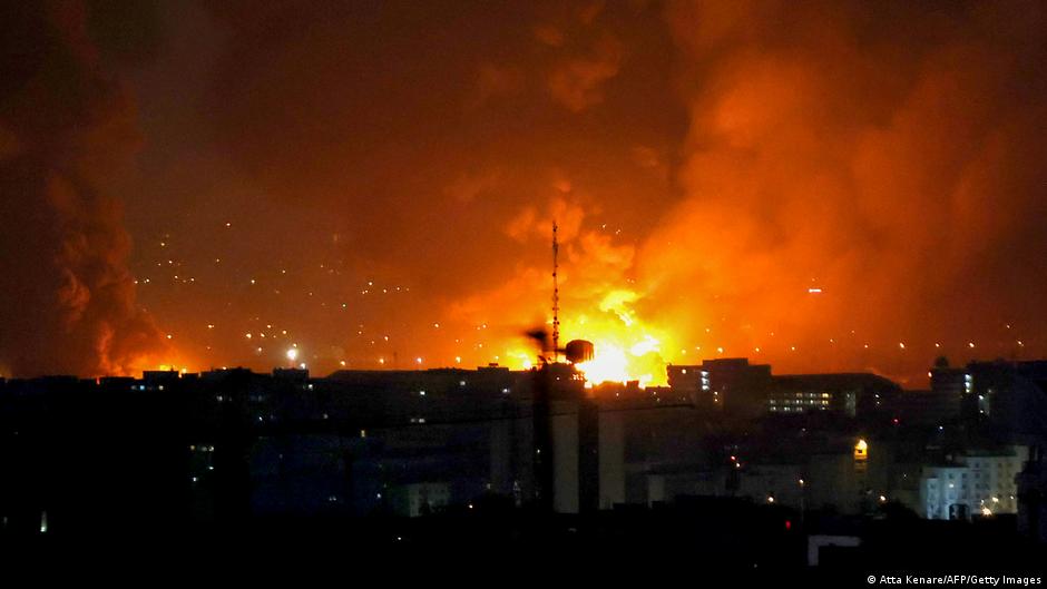 Iran war: Tehran's Mehrabad Airport hit by strikes – dw.com