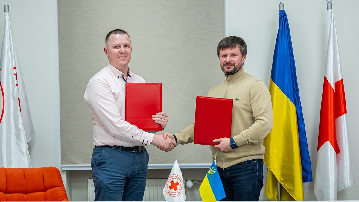 Ukrainian Red Cross Society, Nova Poshta sign cooperation agreement