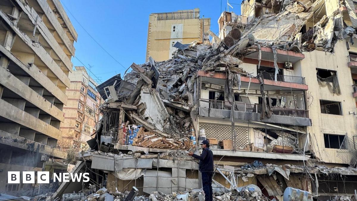 Israel and Iran launch new strikes as first UK flight bringing citizens home is delayed