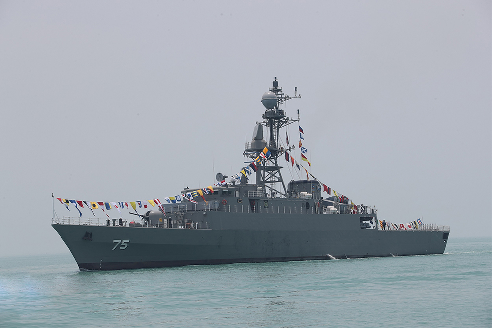 Sinking Iran’s Frigate IRIS Dena and the Law of Naval Warfare
