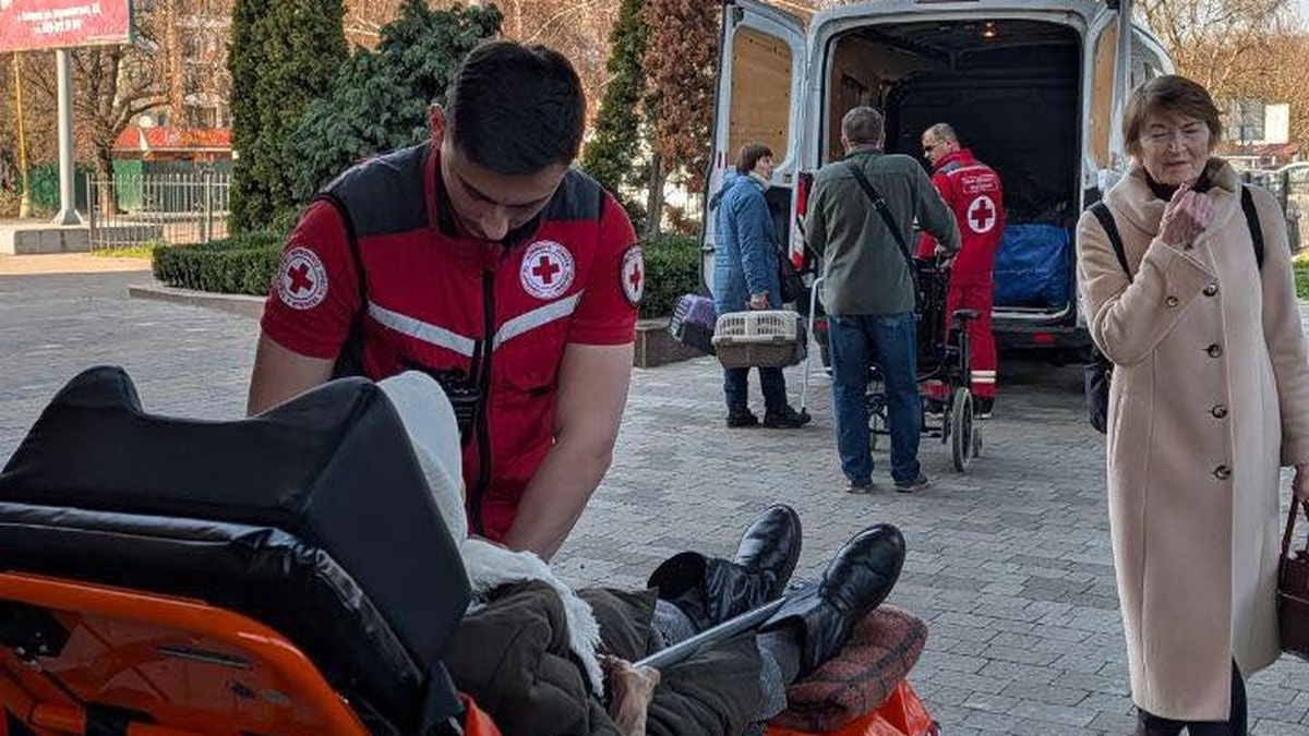 URCS continues evacuation from frontline communities