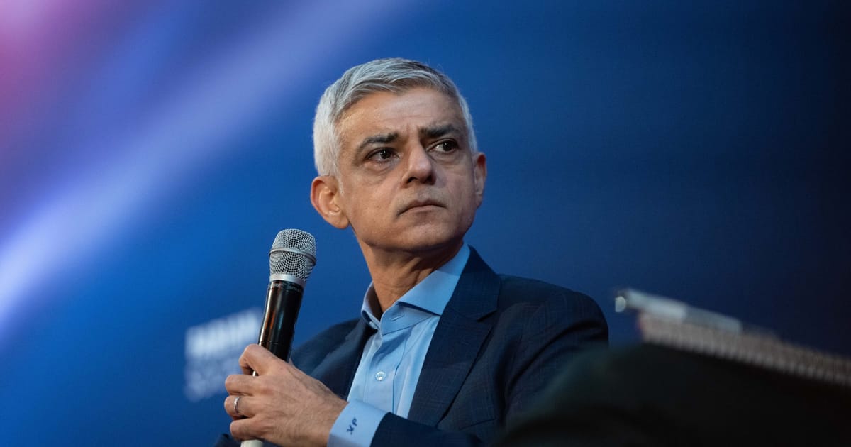 Downing Street dismisses Sadiq Khan’s call to reverse Brexit – POLITICO
