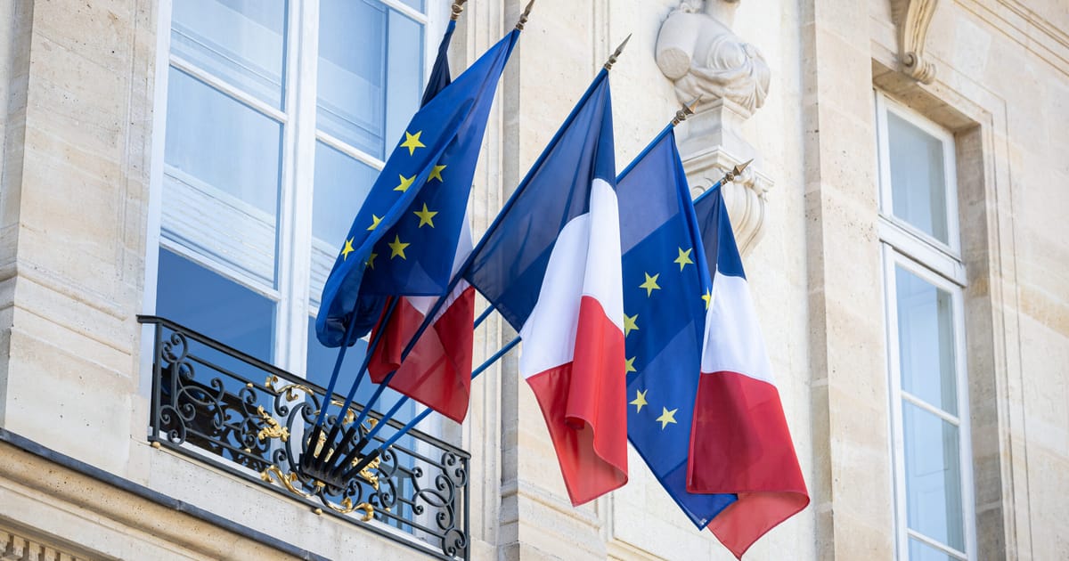 Removing EU flags is ‘betrayal,’ French minister tells far-right mayors – POLITICO