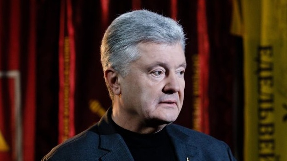 European Solidarity office sends UAH 21 mln in tyres, mobile repair workshops to frontline – Poroshenko