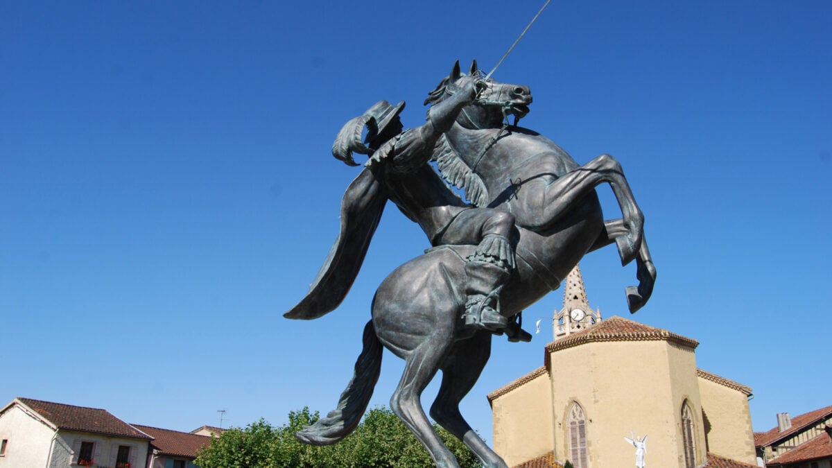 Repair Workers Accidentally Stumble Upon Lost Remains of Legendary ‘Fourth Musketeer’