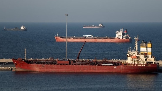 Amid Iran foreign minister Abbas Araghchi’s Strait of Hormuz update comes a Chinese yuan report