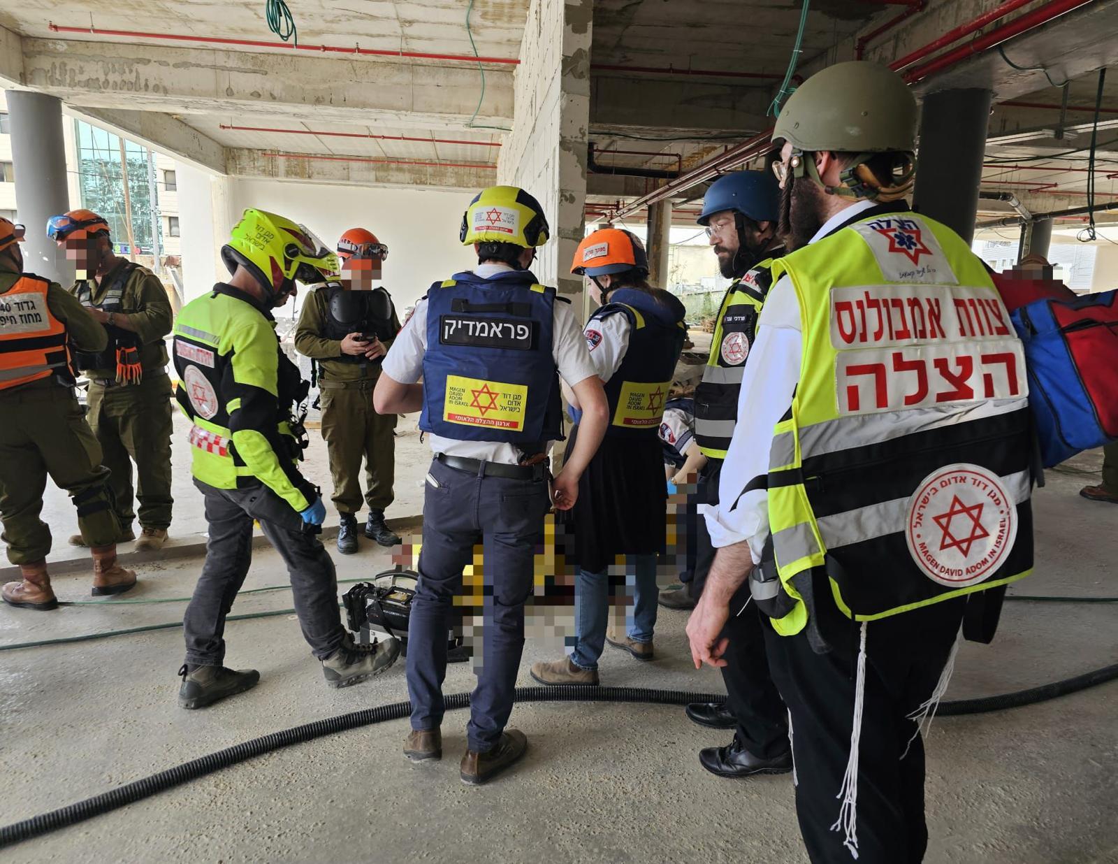 1 man killed, 2 seriously wounded as Iranian cluster bomb warhead hits central Israel – The Times of Israel