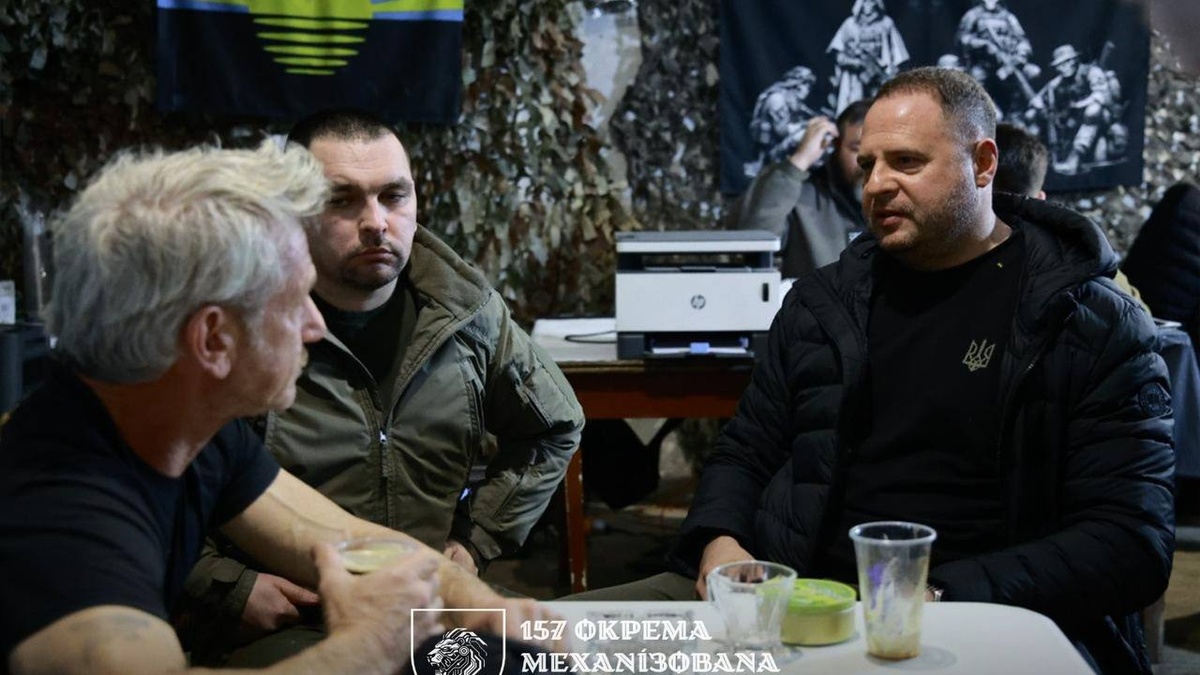 Sean Penn, Yermak visit Sloviansk, combat unit of 157th Mechanized Brigade