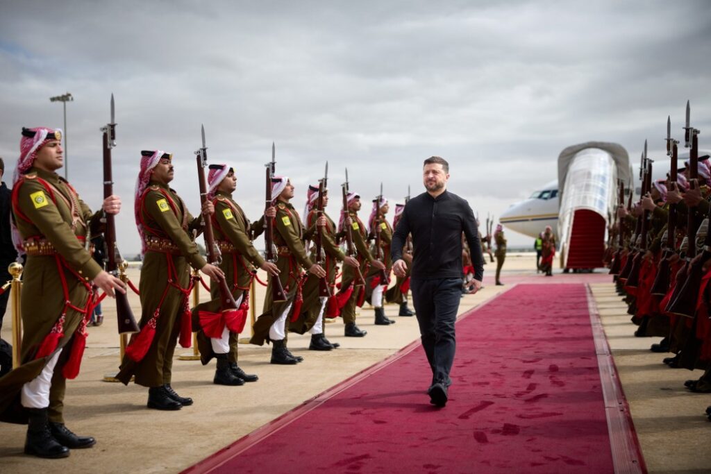 Ukraine can help unblock Strait of Hormuz — Kyiv negotiates naval drone with Arab countries after Black Sea success